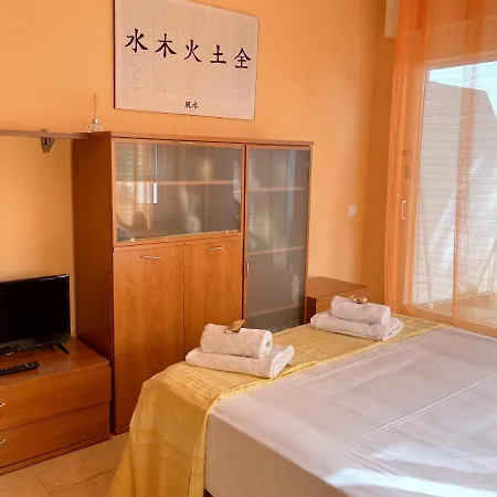 Sol Y Mar - Cala Llevado 2 *